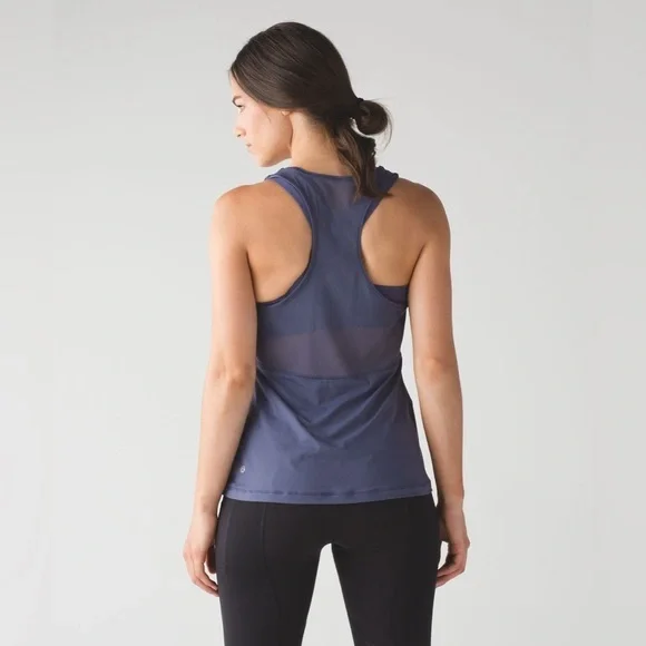 EUC Lululemon Fast As Light 2-In-1 Tank
*Greyvy Sz 6 - Picture 2 of 16